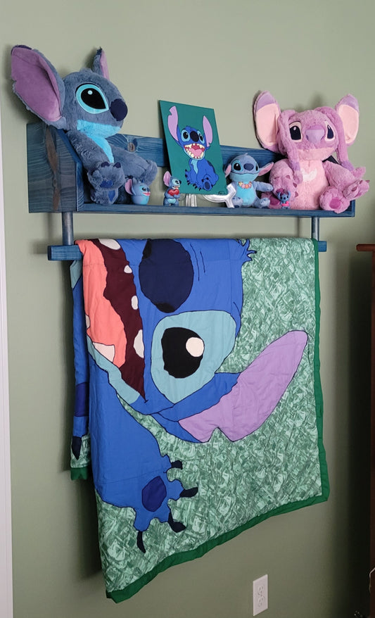 Quilt or Blanket Holder with Shelf For Wall