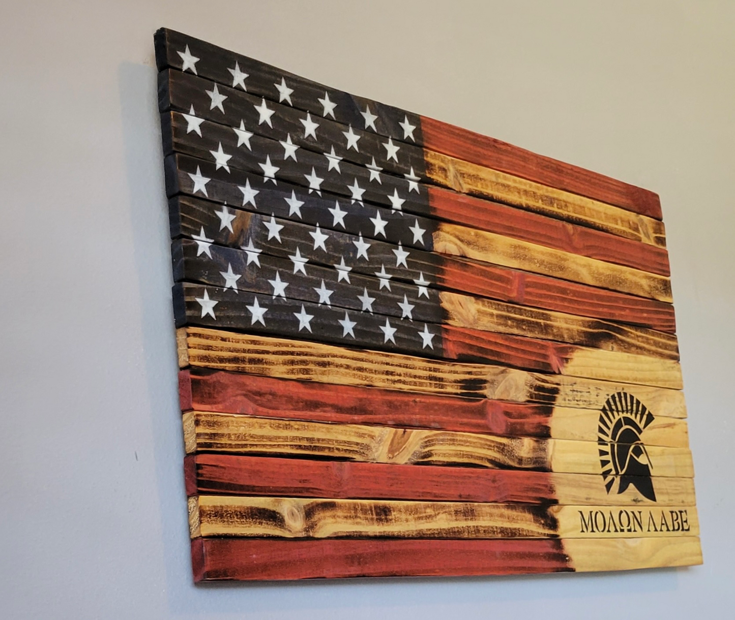"ΜΟΛΩΝ ΛΑΒΕ" Wooden American Flag